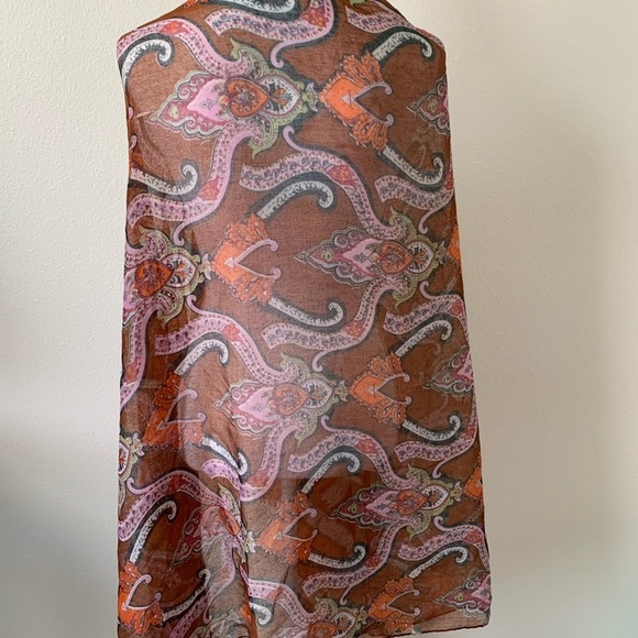 Scarf - Picture 2 of 6